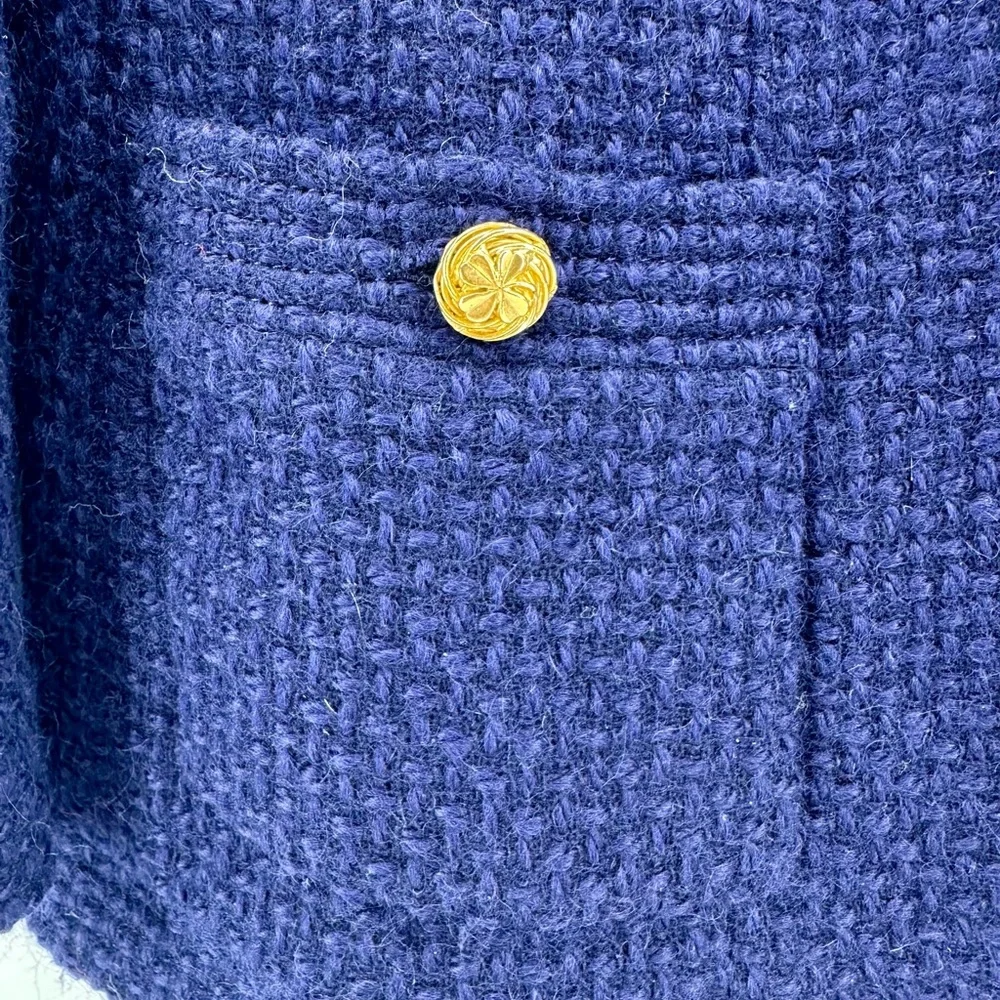 CHANEL Vintage Chanel Boutique Blue Bouclé Jacket Pocket Gold Clover Buttons